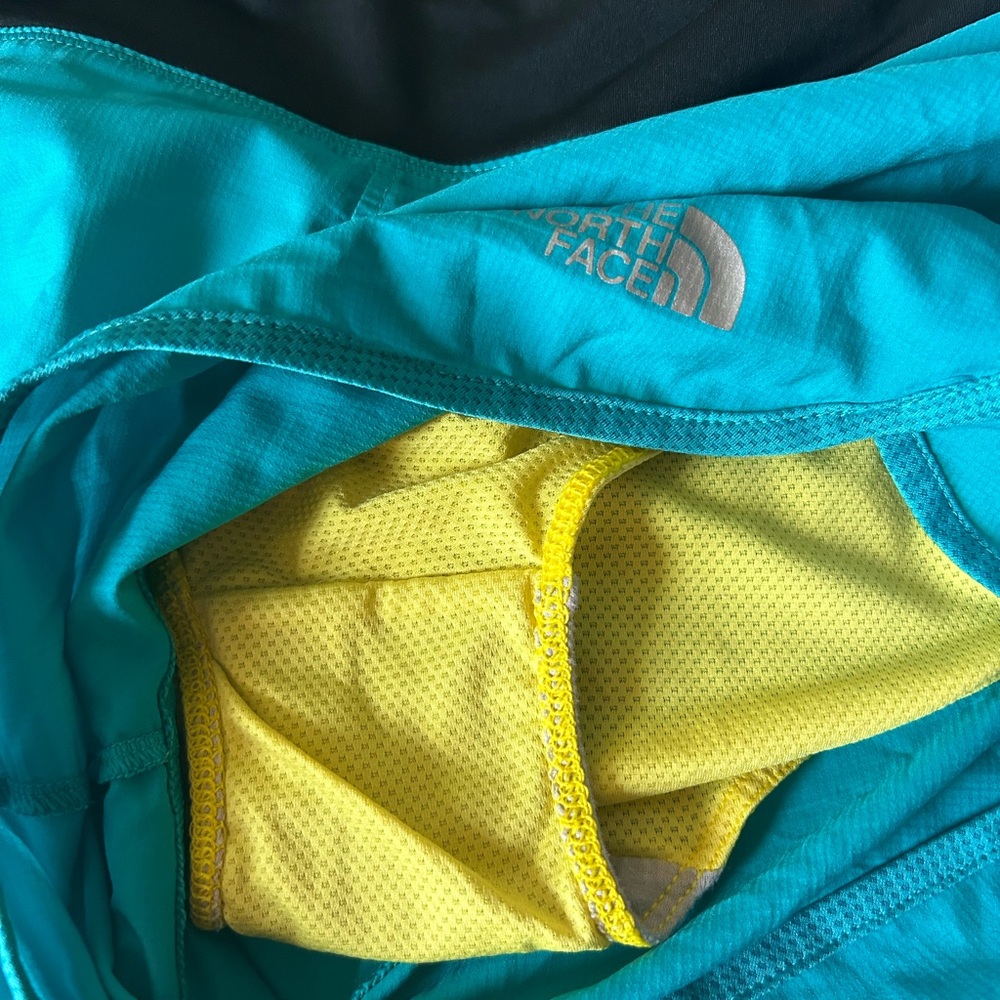 The North Face Shorts Flight Series Size XL - Picture 6 of 8